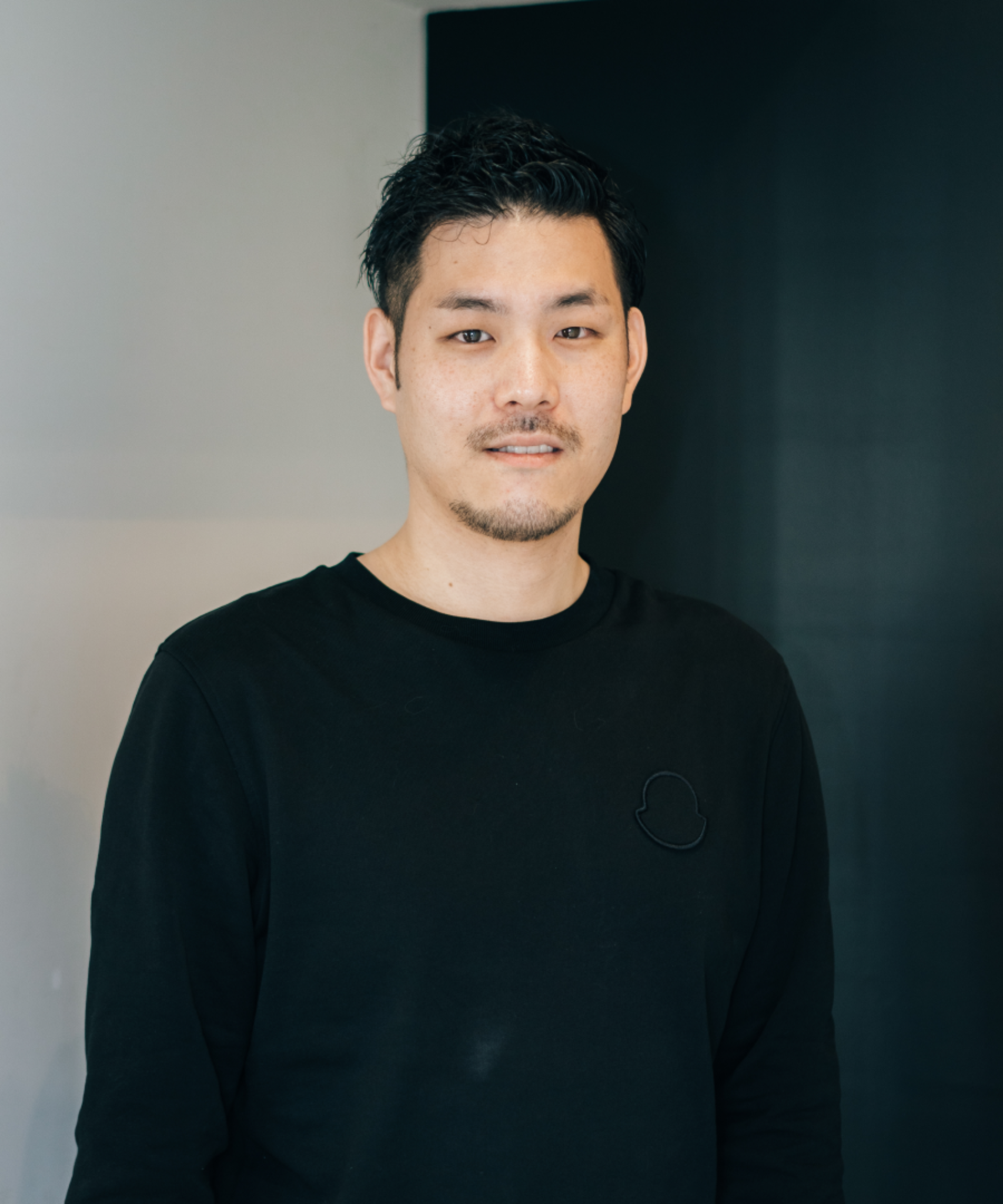 筒見 憲介